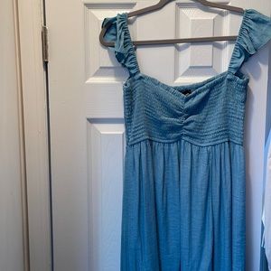 Dusty blue maxi gown perfect for maternity shoot or chillin in the summer